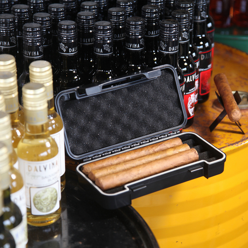Cigar Case with Cutter Custom Cigar Logo Boxes Waterproof Cigar Case